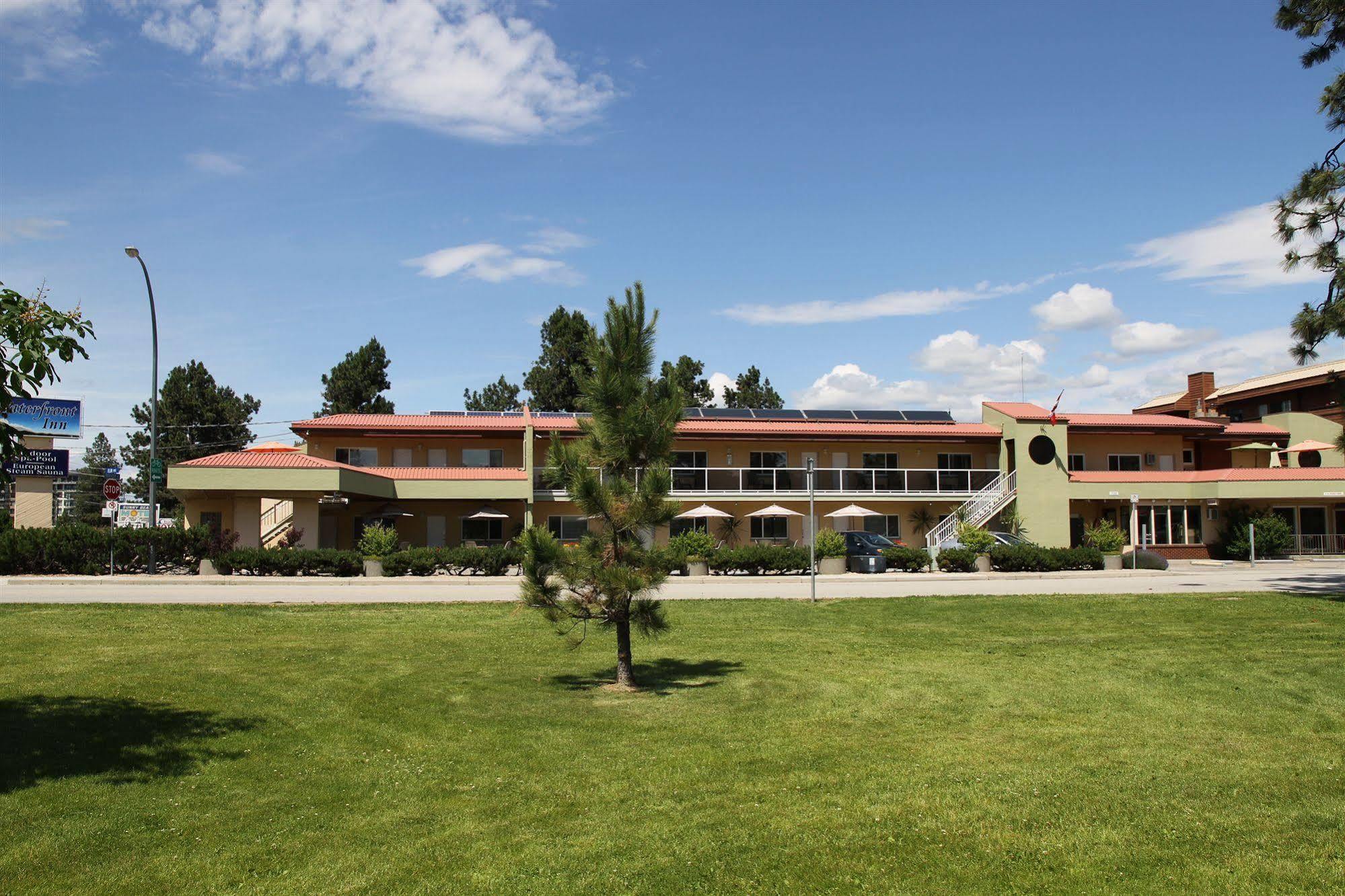 Waterfront Inn