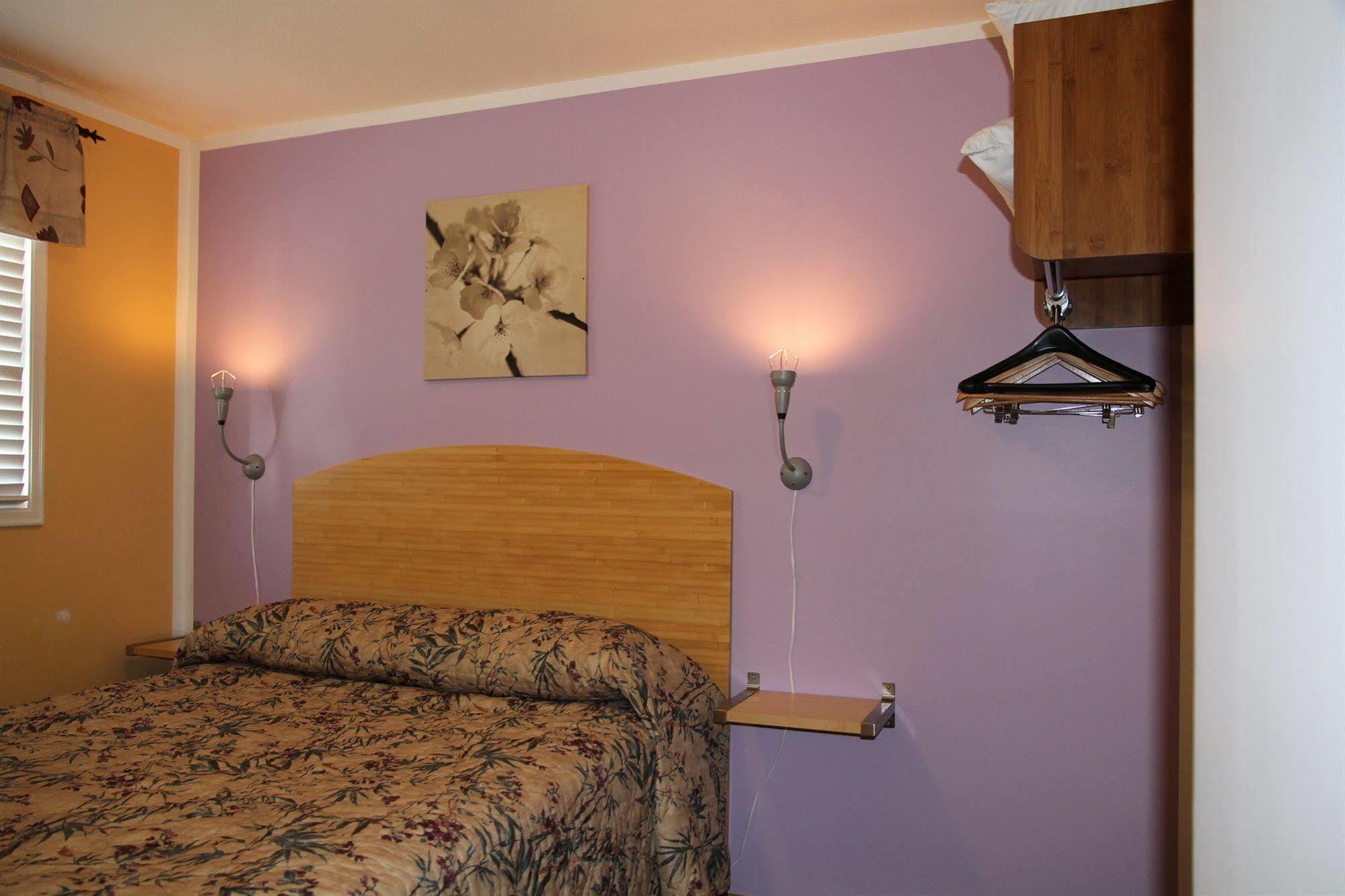 Waterfront Inn