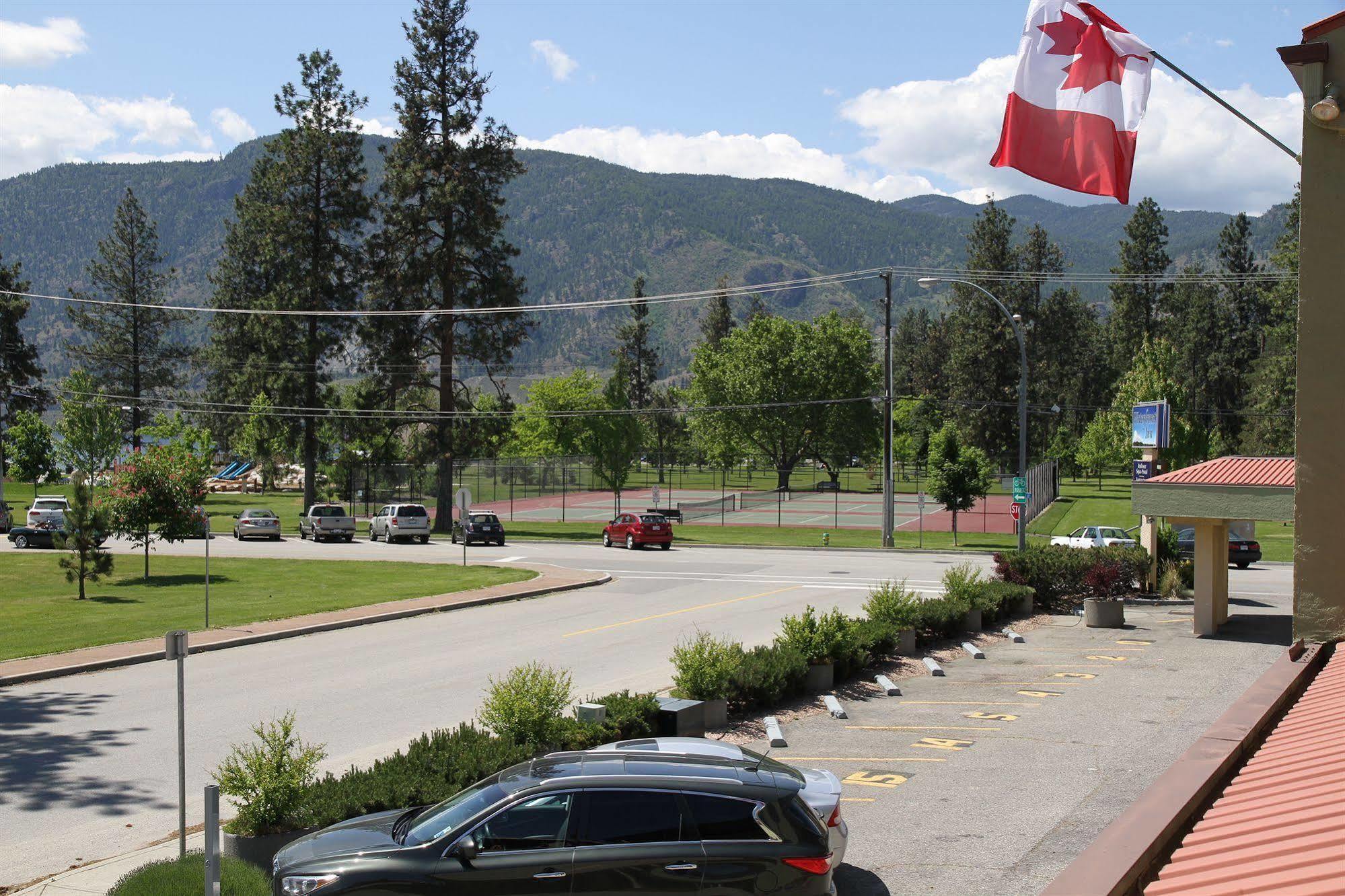 Waterfront 3* Penticton